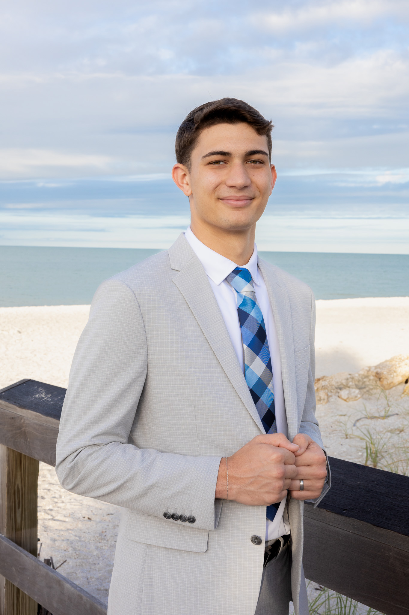 6E84FFBC-A0D2-4028-B2F2-339C198A6E2A